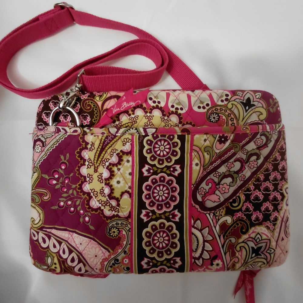 Vera Bradley Very Pink Paisley. Hard Shell Carry Case. Adj. Strap, Zipper Pocket